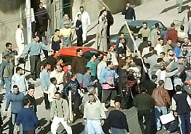 اشتباكات بالأسلحة بين عائلتين في اسوان ارشيفية