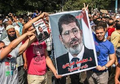 مسيرة لمجموعة من أنصار محمد مرسي