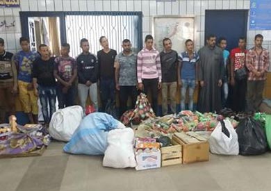 حملة أمنية مكبرة على الباعة الجائلين بمترو شبرا الخيمة