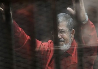 تأجيل محاكمة مرسي و24 آخرين في «إهانة القضاء» لأول أكتوبر