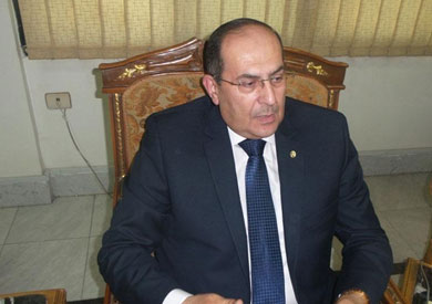 الدكتور أيمن عبد المنعم محافظ سوهاج