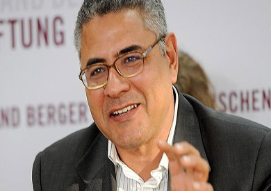 جمال عيد، أحد المطلوب التحفظ على أموالهم