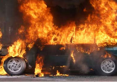إشعال النيران في سيارة زوجة سكرتير نيابة السويس