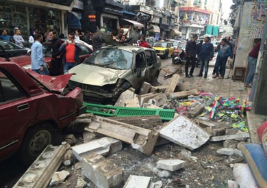 إصابة 5 مواطنين وتحطم سيارة في انهيار 4 عقارات بالإسكندرية