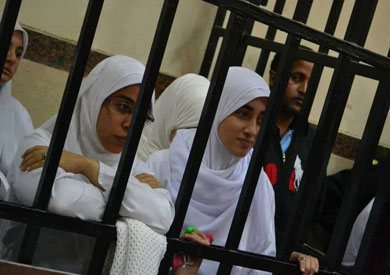 فتيات حركة 7 الصبح داخل قفص الاتهام