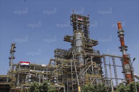 جولة وزير البترول و احمد هيكل فى الشركة المصرية لتكرير البترول تصوير احمد عبد الفتاح