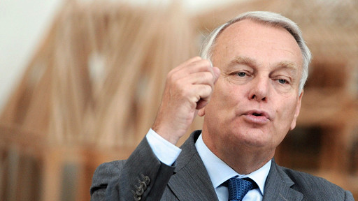 تتعرض الحكومة الفرنسية لضغوط لإجراء تصويت في البرلمان للقيام بضربة عسكرية ضد سوريا