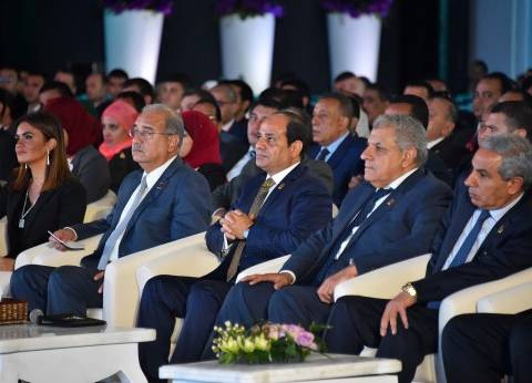 «السيسي» للمصريين: لن نقيم أي طريق جديد بدون محطات رسوم