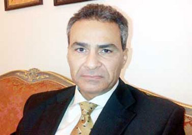 سفير مصر لدى العراق أحمد درويش