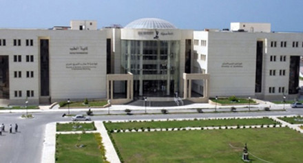 الجدة والحفيدة بـ«فرقة واحدة» في الدراسات العليا بجامعة العريش