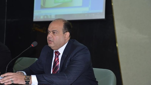 اللواء علاء أبو زيد محافظ مطروح،