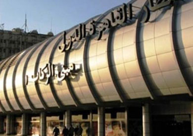 وصول جثمان المصري القتيل بالكويت إلى القاهرة ظهر اليوم