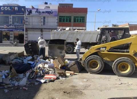 حملة نظافة موسعة لرفع المخلفات وتقليم الأشجار بمدينة رأس سدر