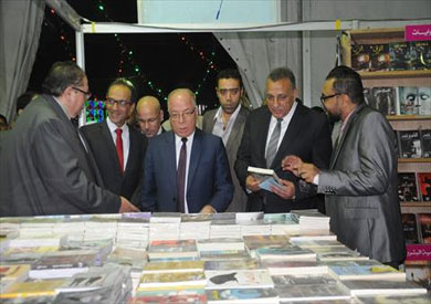وزير الثقافة ومحافظ الجيزة يفتتحان معرض "فيصل الرمضاني" الخامس للكتاب