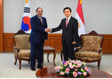السيسي يلتقي رئيس الوزراء الكوري