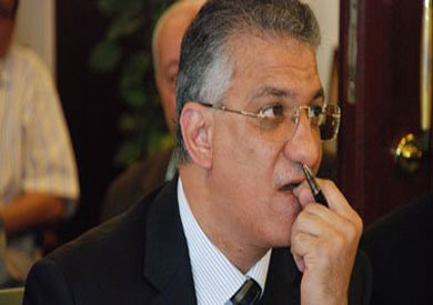 الدكتور أحمد زكى بدر وزير التنمية المحلية