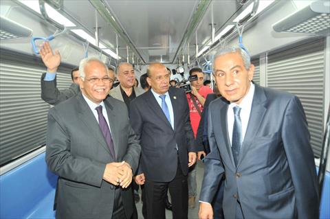 "النقل" تتسلم قطارات مترو وسكة حديد جديدة من "سيماف"