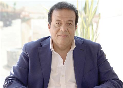 د. عاطف عبداللطيف رئيس جمعية مسافرون للسياحة