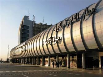 هبوط اضطراري لطائرة فرنسية.. وضبط ترامادول ووفاة راكب بمطار القاهرة