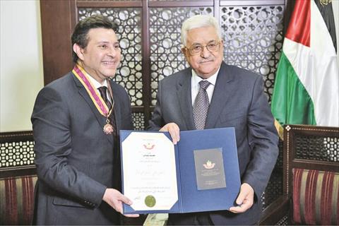 هانى شاكر خلال تكريمة فى فلسطين