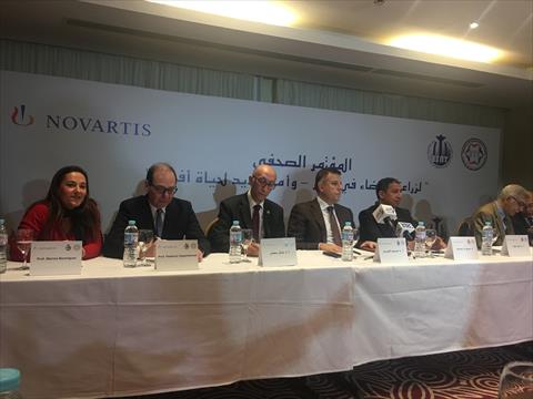 قال الدكتور محمود المتيني أستاذ جراحة الكبد وعميد كلية الطب ورئيس برنامج زرع الكبد بجامعة عين شمس، إن مصر دولة رائدة على مستوى العالم في زراعة الكبد من متبرع حي، مشيرًا إلى إجراء 3500 جراحة زرع كبد خلال 16 سنة.