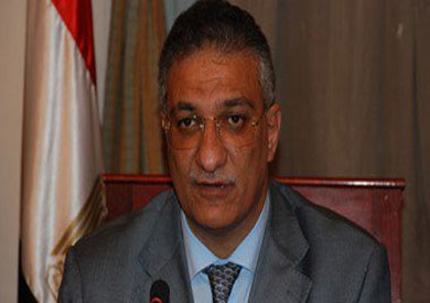الدكتور أحمد زكي بدر وزير التنمية المحلية