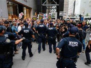 عشرات الإندونيسيين يتظاهرون احتجاجا على عنف «ميانمار» ضد مسلمي الروهينجا