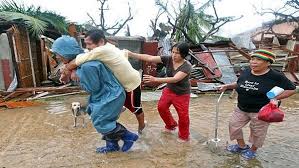 ارتفاع ضحايا الفيضانات في فيتنام إلى 54 قتيلا