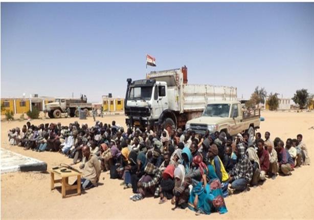 المتحدث العسكري: ضبط 230 شخصا خلال محاولات هجرة غير شرعية عبر الحدود خلال أغسطس