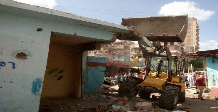 إزالة 25 حالة تعد على حرم الطريق بالعياط والبدرشين وأبو النمرس