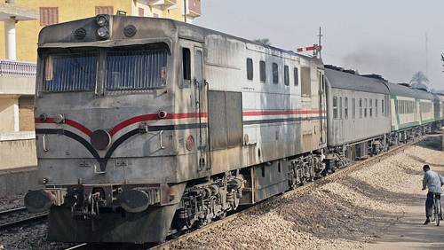 عودة حركة السكك الحديدية بعد توقفها 120 دقيقة لعطل في قطار بسوهاج