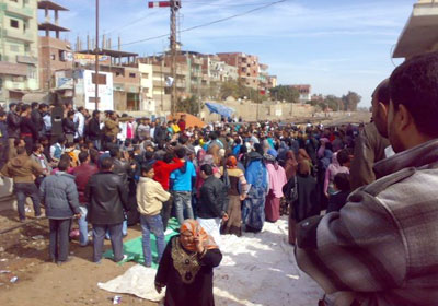 تظاهر الآلاف من القوى الثورية، بمركز أبو حماد - ارشيفية
