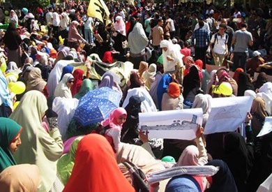 أرشيفية لمظاهرة طالبات بجامعة المنصورة