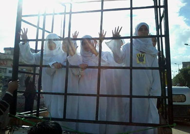 استغلال الفتيات القصر في الأغراض السياسية - أرشيفية