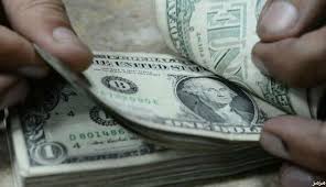 الاحتياج إلى «الدولار» يدفع البنوك للتوسع فى الاقتراض من الخارج
