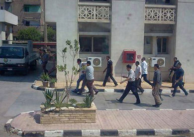 استخدمت قوات الشرطة الذخيرة الحية في مواجهة المتظاهرين السلميين