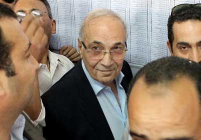 المرشح العسكري السابق الفريق أحمد شفيق- آخر رئيس وزراء في عهد المخلوع مبارك