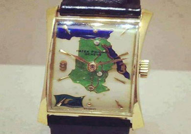 ساعة يد الملك فاروق التي تظهر الأراض المصرية خلال فترة حكم الملك فاروق