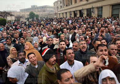 اضراب غزل المحلة - تصوير : صبري خالد