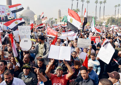 التجهيز لعنف خلال تظاهرات 30 يونيه - أرشيفية
