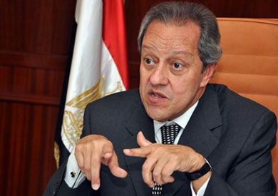 الدكتور منير فخري عبد النور، وزير التجارة والصناعة