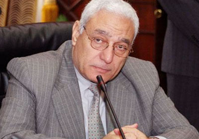 الدكتور أسامة العبد