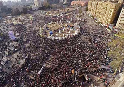 متظاهرون في ميدان التحرير
