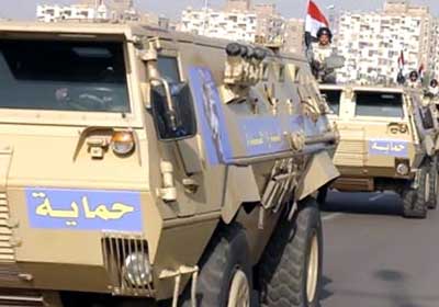 شهدت المدن المصرية والطرق السريعة انتشاراً مكثفاً للجيش المصري بصورة غير معهودة