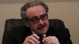 الشاعر الدكتور علاء عبد الهادي،