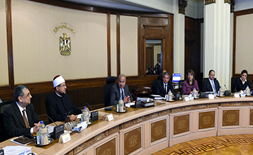 مجلس الوزراء يعقد اجتماعه الأسبوعي لبحث عدد من الملفات السياسية والاقتصادية والاجتماعية