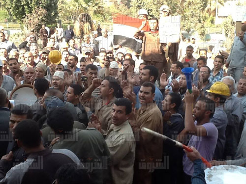 اعتصام عمال شركة الحديد والصلب - تصوير: سهام شوادة