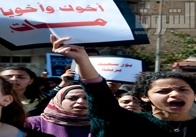 الطلاب قادوا الإضراب والعمال نزلوا إلي العمل   تصوير: جورج محسن
