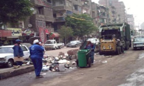 عمال النظافة يشكون من ضعف الرواتب - أرشيفية