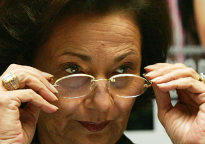 سوزان مبارك .. المرأة التي فقدت عرش مصر